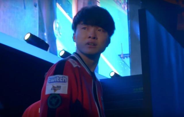 媒体评论 Gumayusi 的轮换： Gumayusi 绝对不是因为他的错误言论而被替换