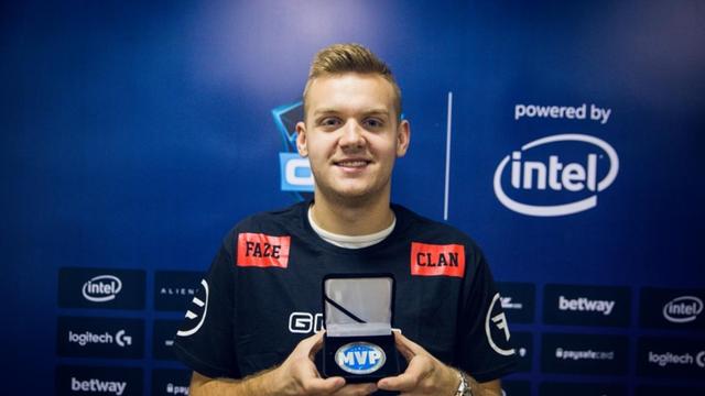 Fnatic 和 TyLoo 赢得了首场比赛，FaZe 在 2025 年 CS 亚洲锦标赛小组赛 B 组中不敌 FUT